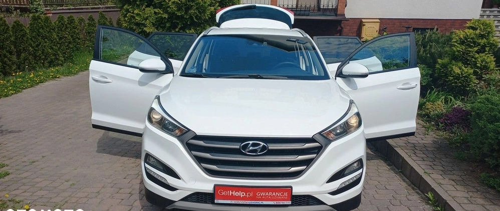 Hyundai Tucson cena 48700 przebieg: 235000, rok produkcji 2016 z Piława Górna małe 781